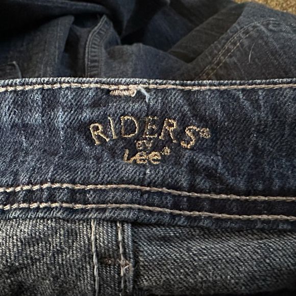 Riders by Lee Dark Wash Boot Cut Jeans, Size 14M, Pre-owned - Picture 4 of 6